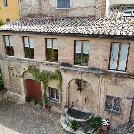 Palazzo Bruchi Bed & Breakfast *