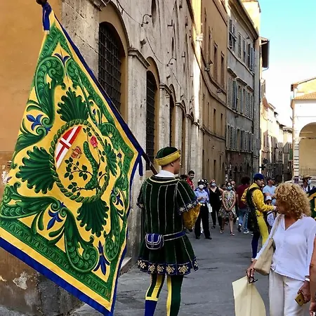 Palazzo Bruchi Bed & Breakfast Siena