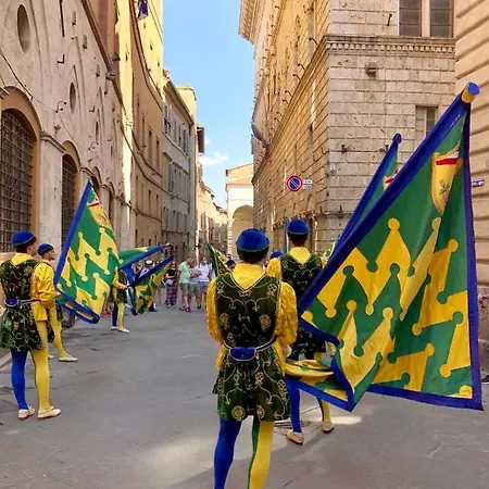 Palazzo Bruchi Bed & Breakfast