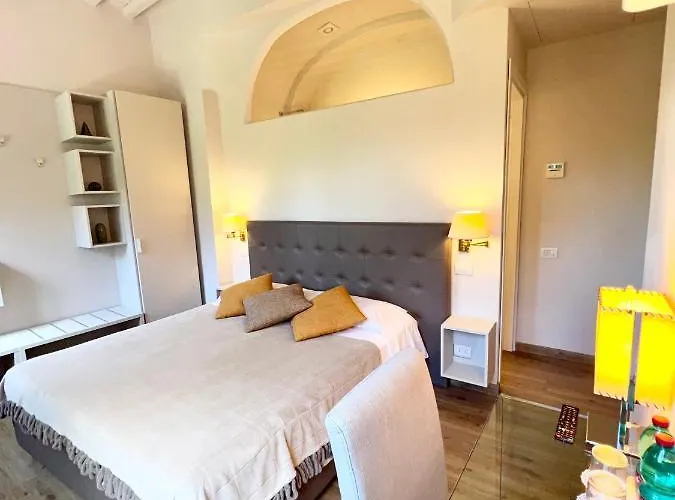 Palazzo Bruchi Panzió 3*