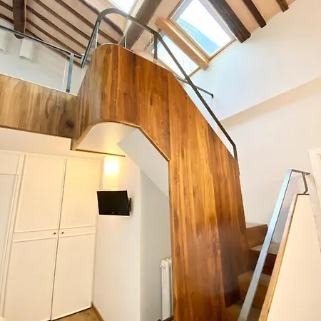 Palazzo Bruchi Bed and Breakfast 3*