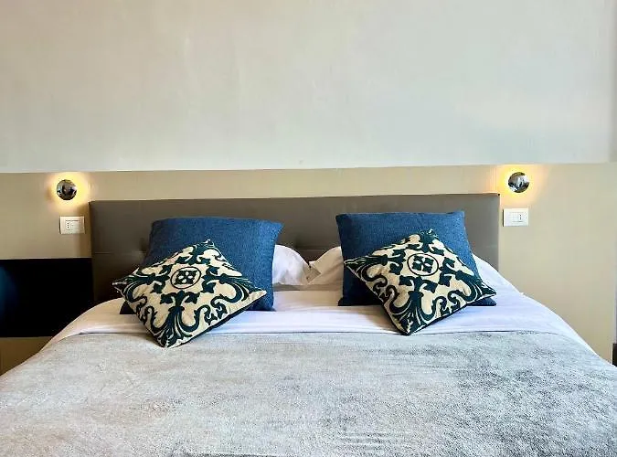 Palazzo Bruchi Alojamento de Acomodação e Pequeno-almoço 3*