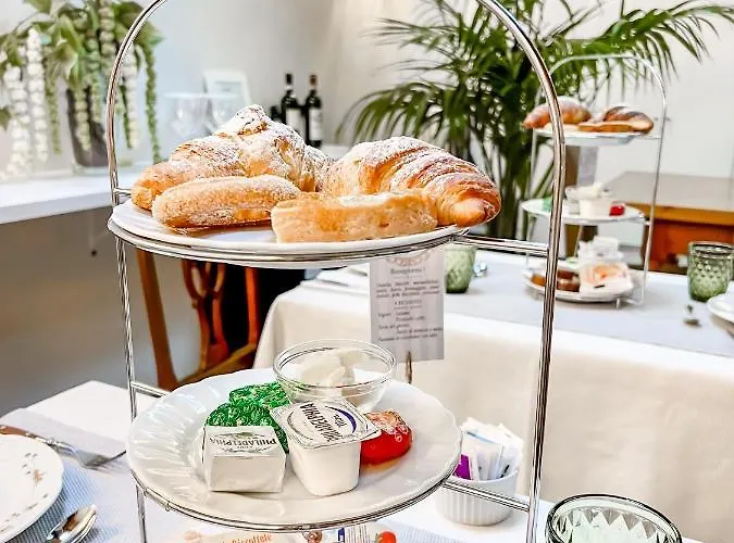 Palazzo Bruchi 3* Сиена