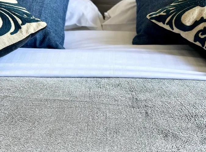 Palazzo Bruchi Bed & Breakfast 3*