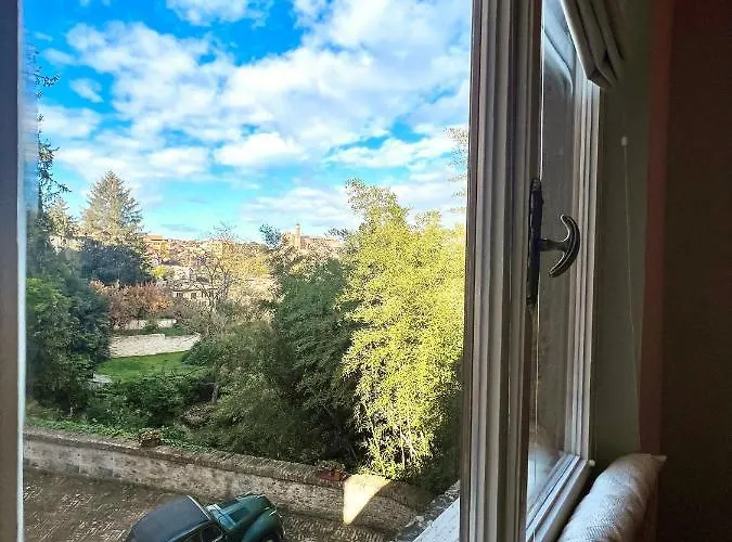 Palazzo Bruchi Bed & Breakfast