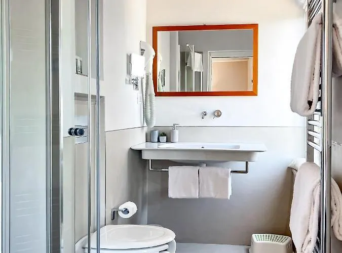 Palazzo Bruchi Bed & Breakfast 3*